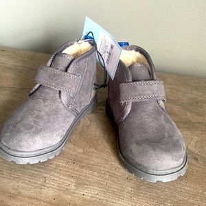 Cat & Jack Baby Shoes Size 6